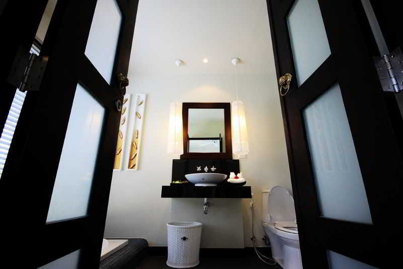 Two Villas Holiday Oriental Style Layan Beach プーケット エクステリア 写真