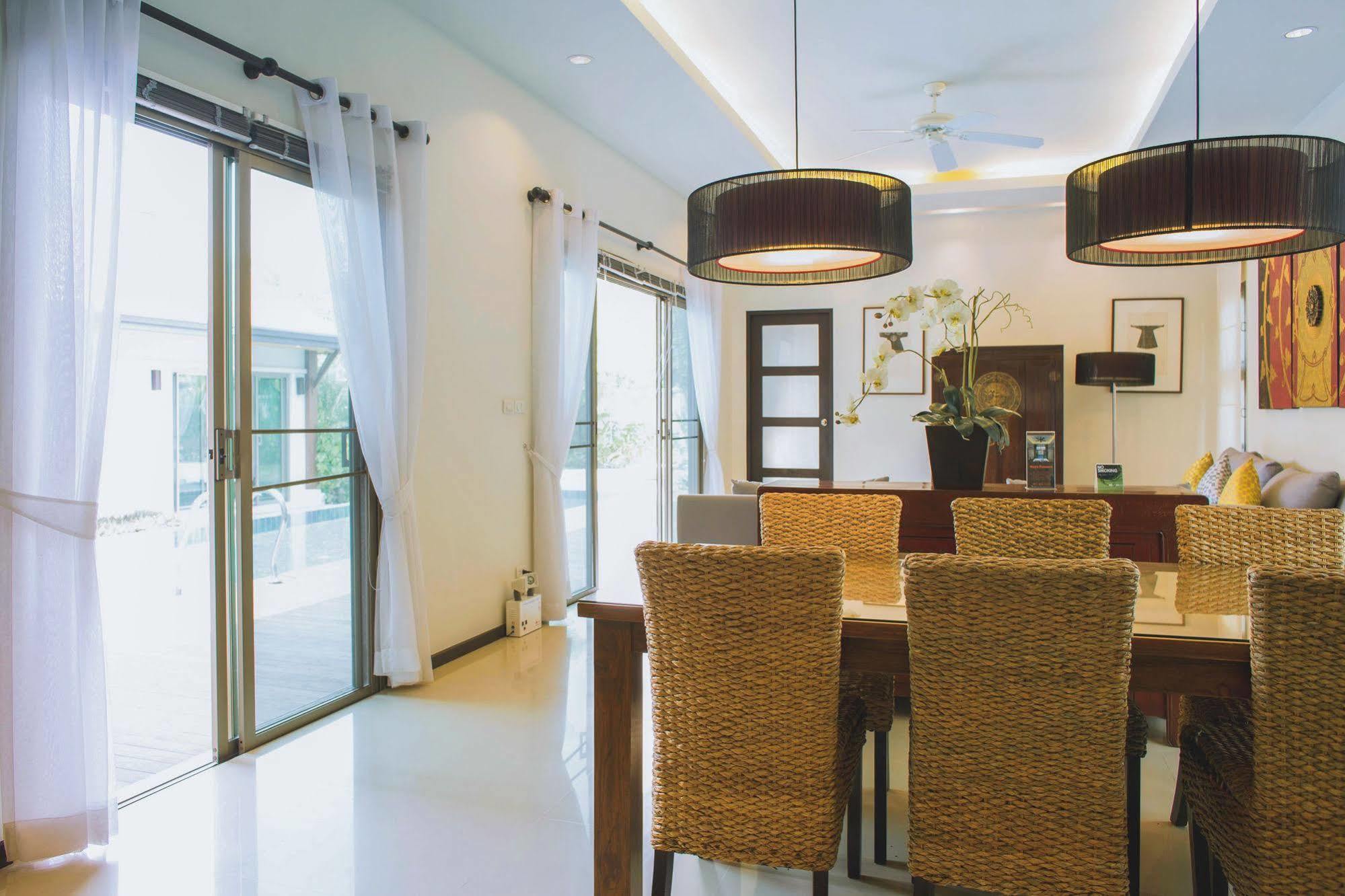 Two Villas Holiday Oriental Style Layan Beach プーケット エクステリア 写真